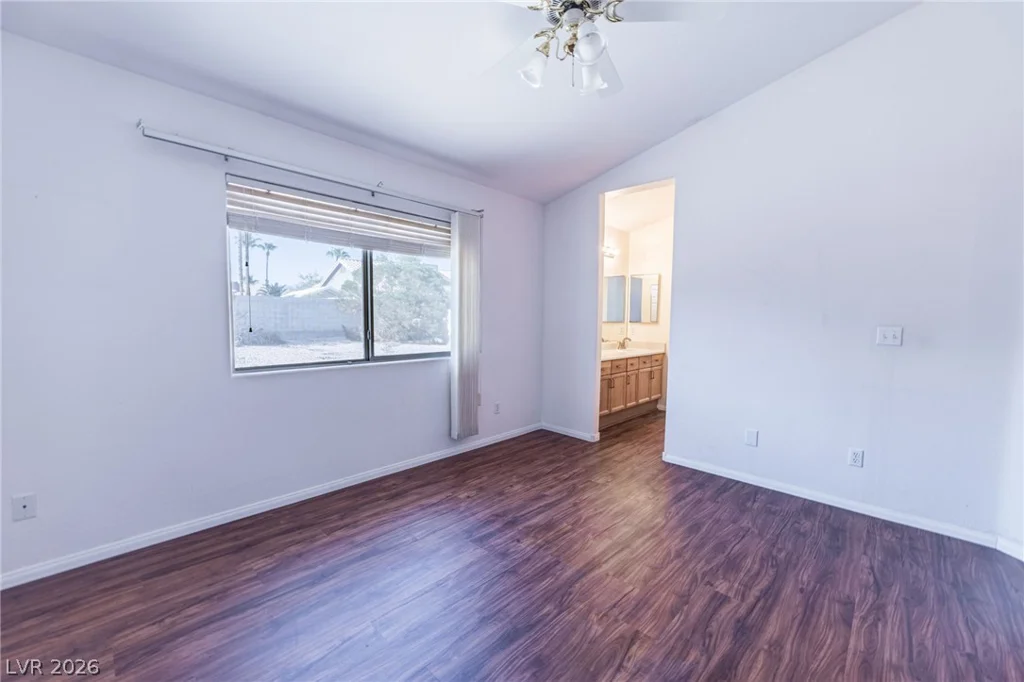 6300 Maxwood, Las Vegas, NV 89122