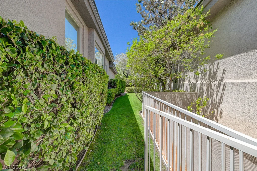 204 Valiente, Las Vegas, NV 89144