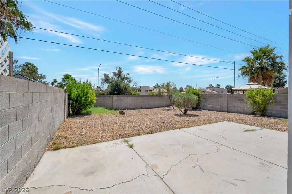 3825 Summer Breeze, Las Vegas, NV 89108