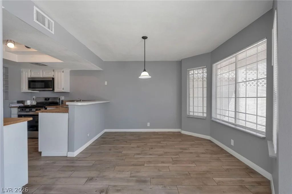 3825 Summer Breeze, Las Vegas, NV 89108