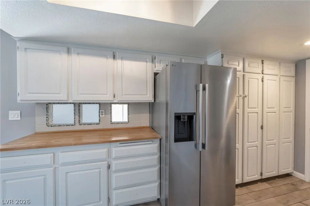 3825 Summer Breeze, Las Vegas, NV 89108