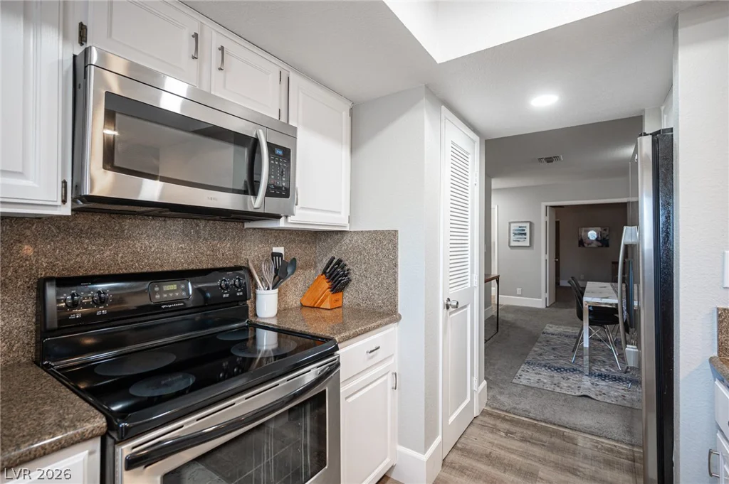 915 Vegas Valley, Las Vegas, NV 89109