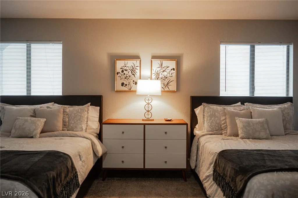 915 Vegas Valley, Las Vegas, NV 89109