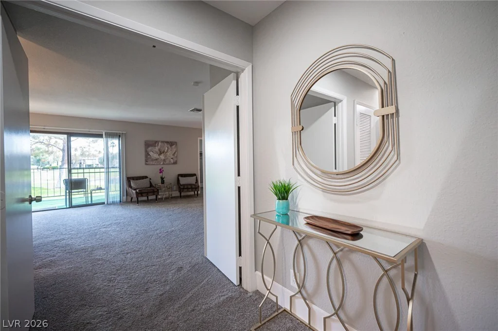 915 Vegas Valley, Las Vegas, NV 89109