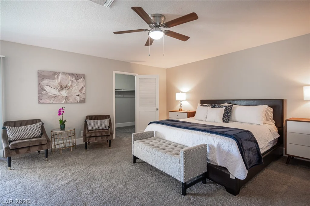 915 Vegas Valley, Las Vegas, NV 89109