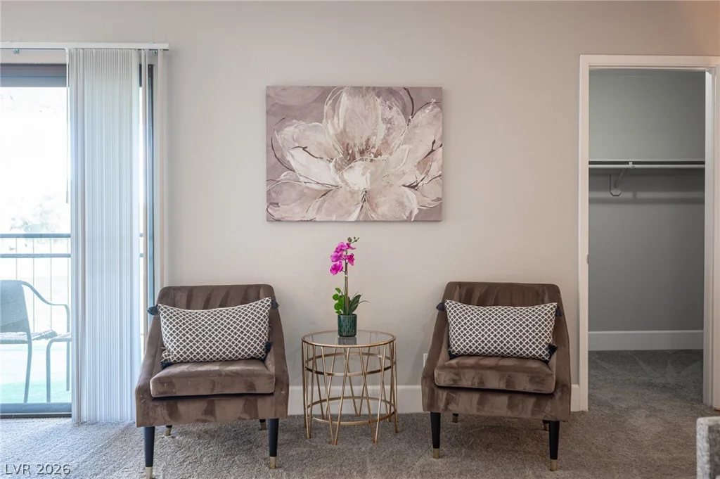 915 Vegas Valley, Las Vegas, NV 89109