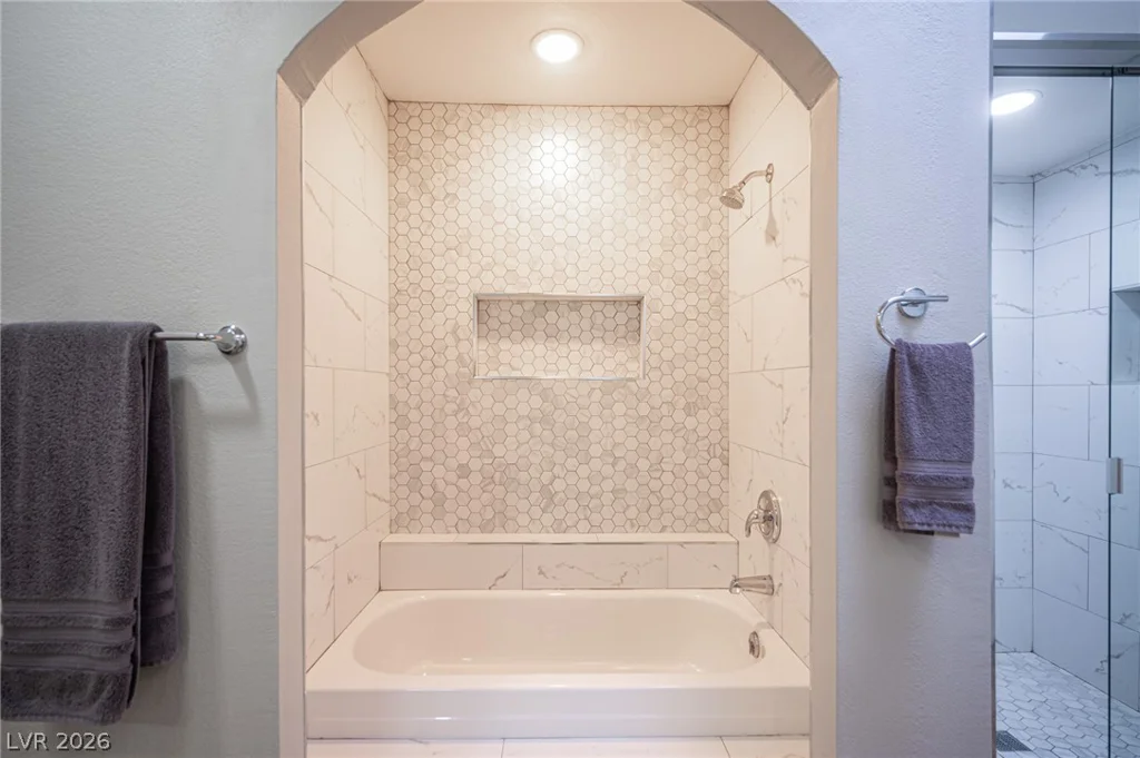 915 Vegas Valley, Las Vegas, NV 89109