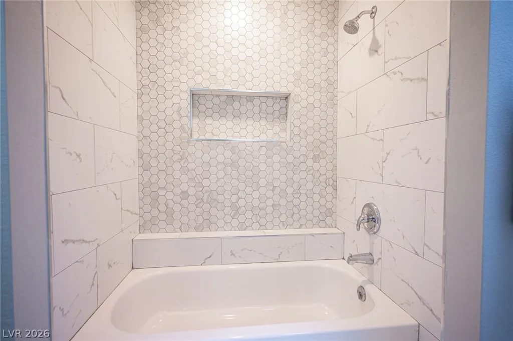 915 Vegas Valley, Las Vegas, NV 89109