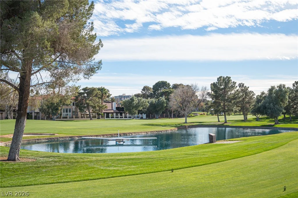915 Vegas Valley, Las Vegas, NV 89109