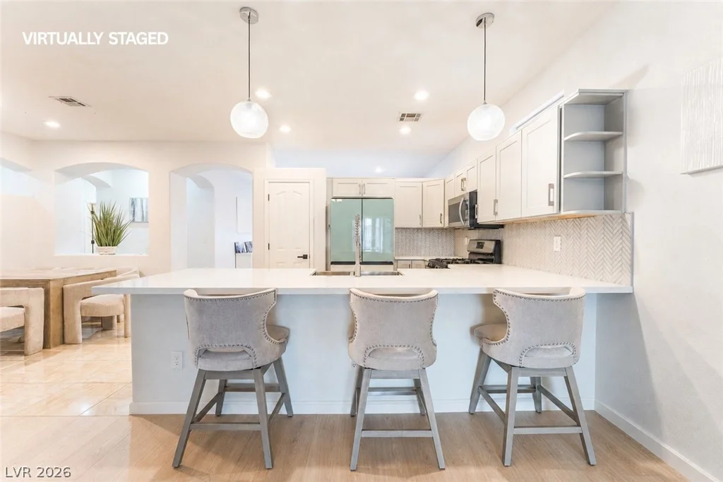 5949 Pavilion Lakes, Las Vegas, NV 89122