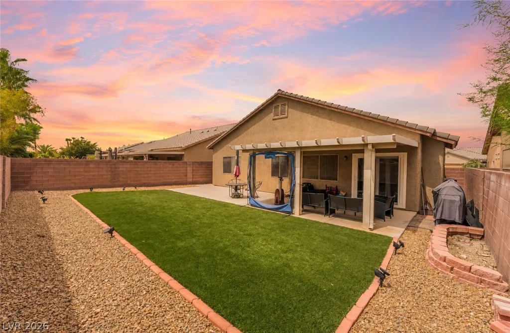 5949 Pavilion Lakes, Las Vegas, NV 89122