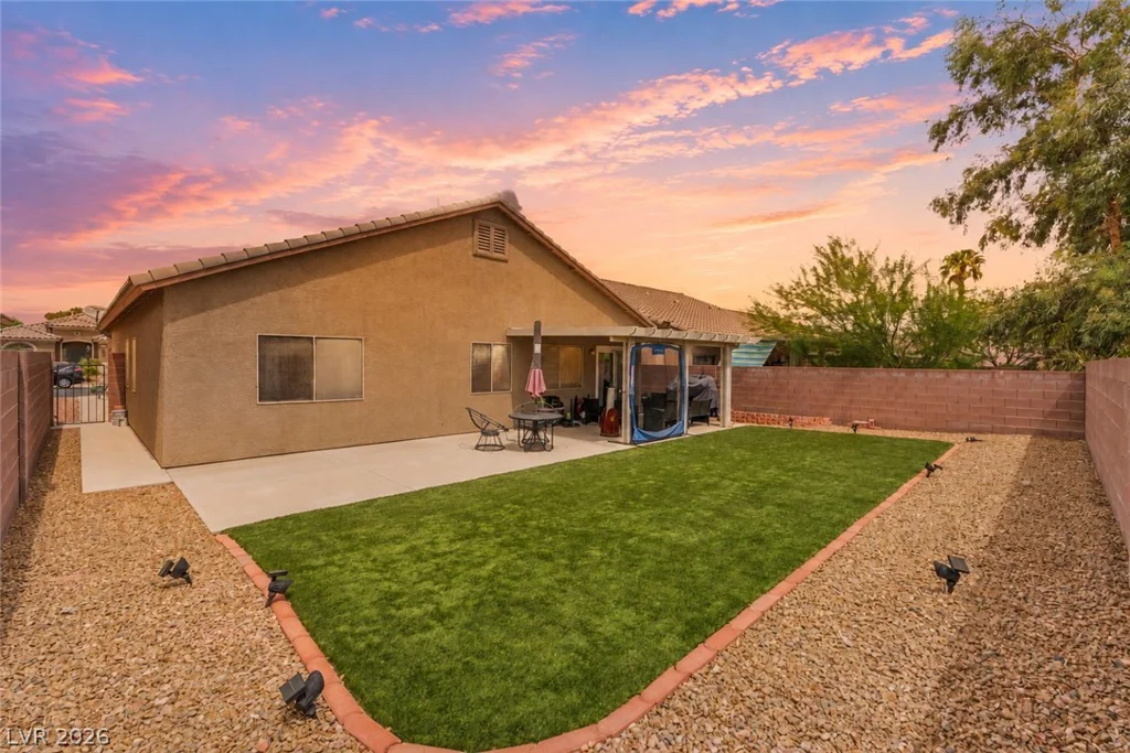 5949 Pavilion Lakes, Las Vegas, NV 89122