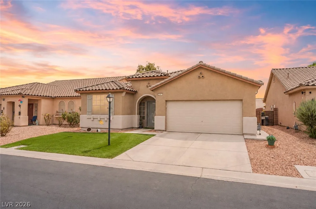 5949 Pavilion Lakes, Las Vegas, NV 89122