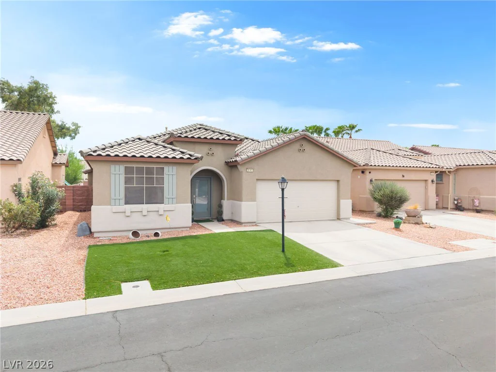 5949 Pavilion Lakes, Las Vegas, NV 89122