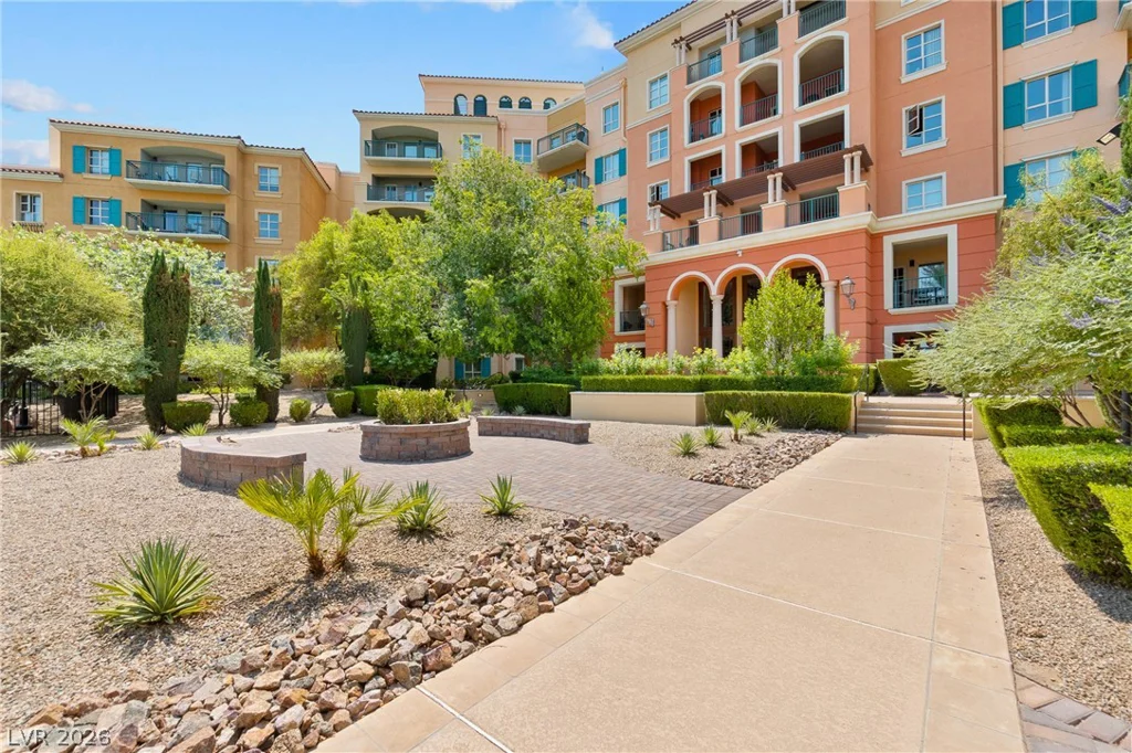 30 Strada Di Villaggio, Henderson, NV 89011