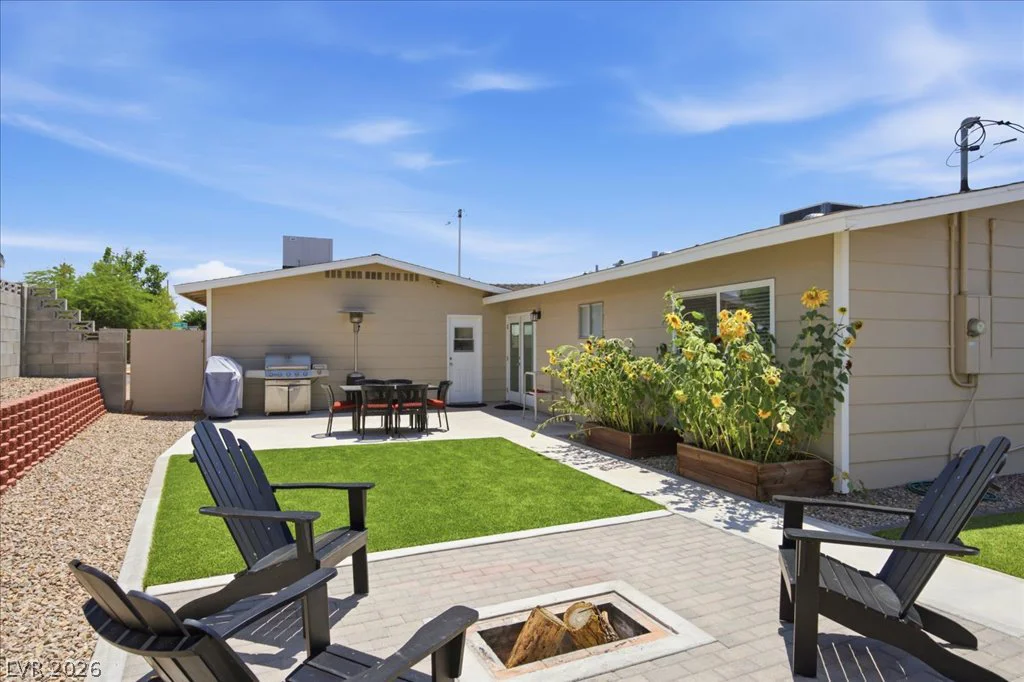 524 8th, Boulder City, NV 89005