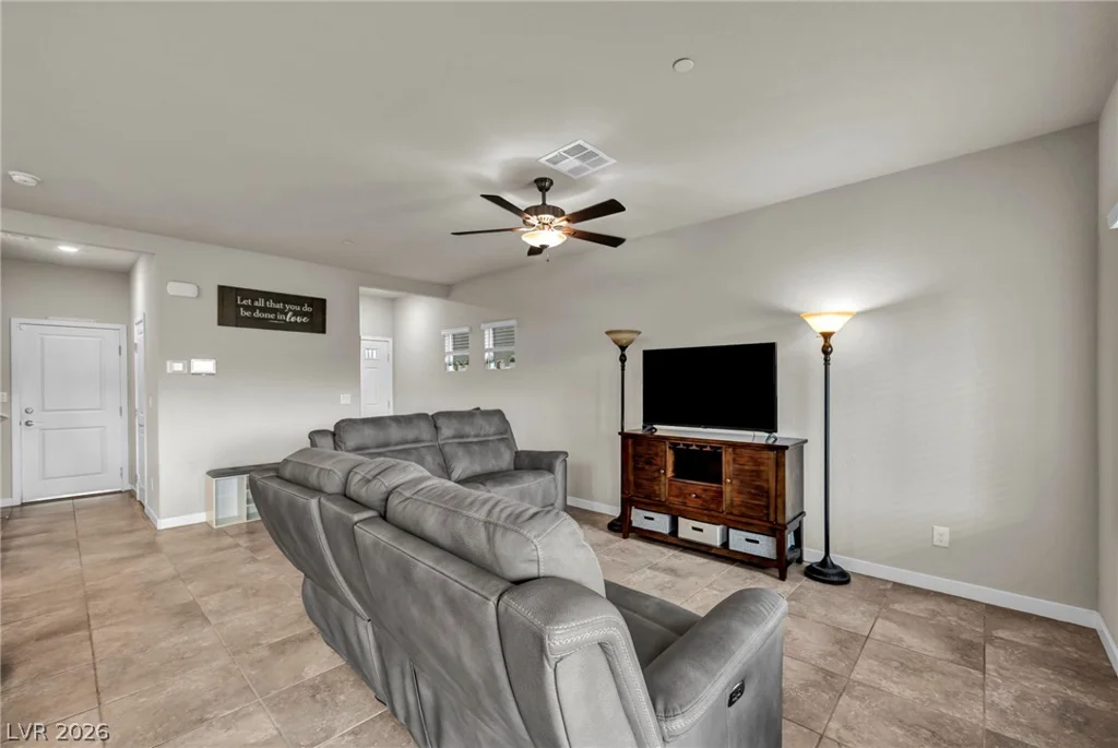 10971 Bristol Park, Las Vegas, NV 89166