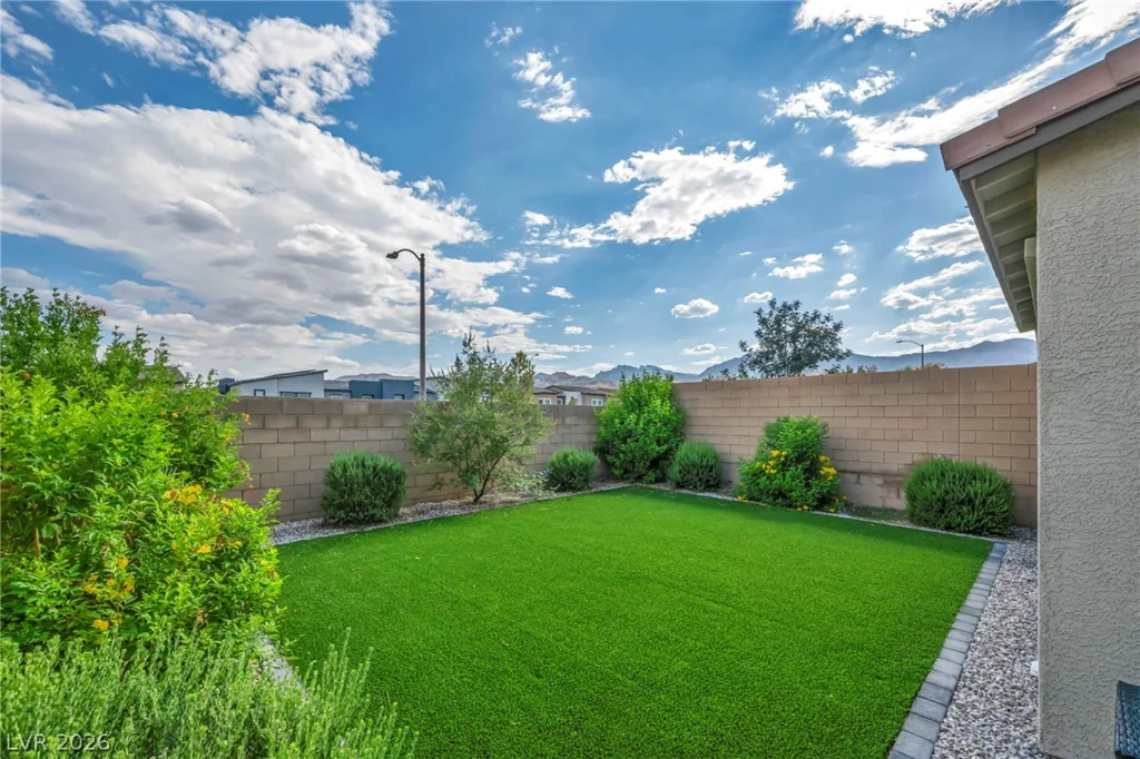 10971 Bristol Park, Las Vegas, NV 89166