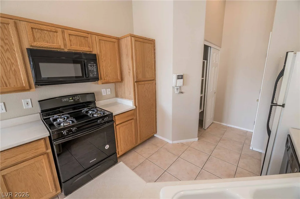 6590 Tumbleweed Ridge, Henderson, NV 89011