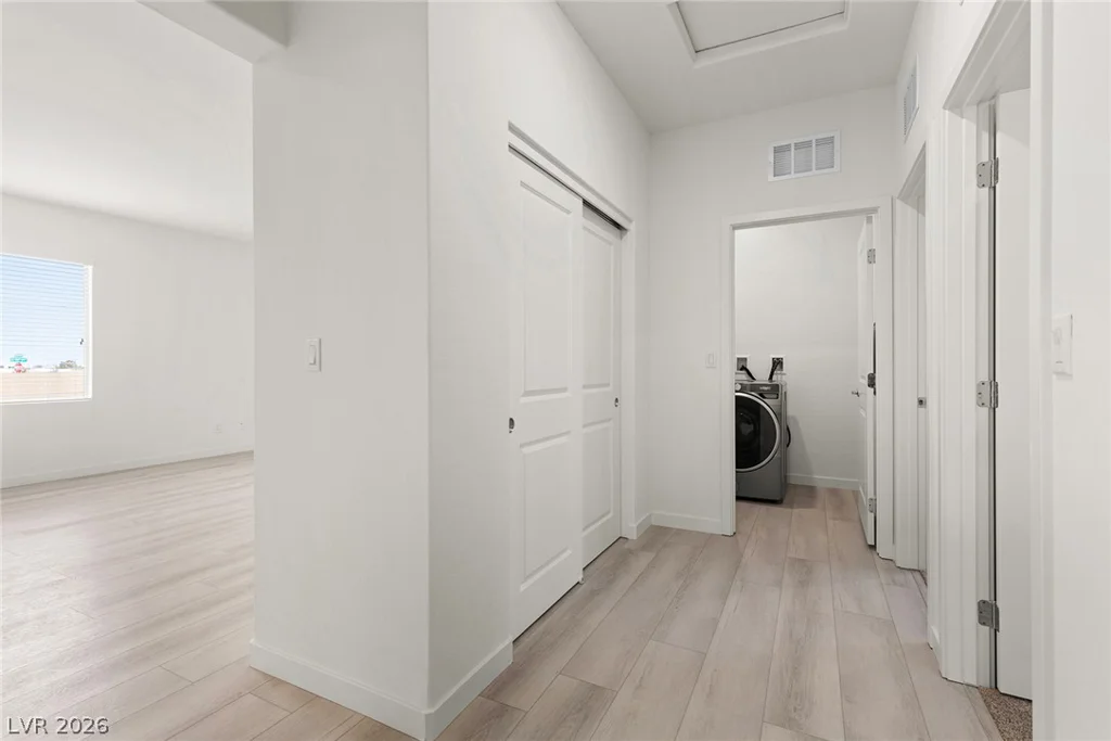2774 Avril Point, Las Vegas, NV 89156