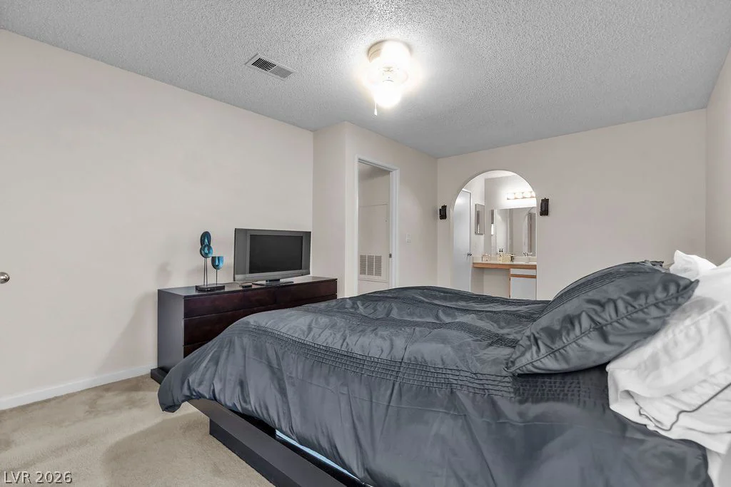 2200 Fort Apache, Las Vegas, NV 89117