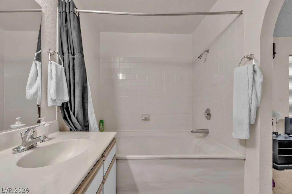 2200 Fort Apache, Las Vegas, NV 89117