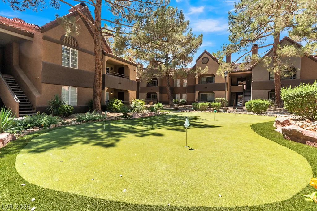 2200 Fort Apache, Las Vegas, NV 89117