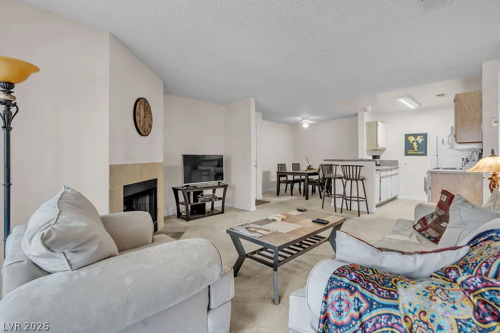 2200 Fort Apache, Las Vegas, NV 89117