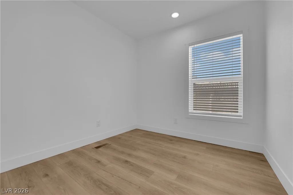 2253 Clinton, Las Vegas, NV 89156
