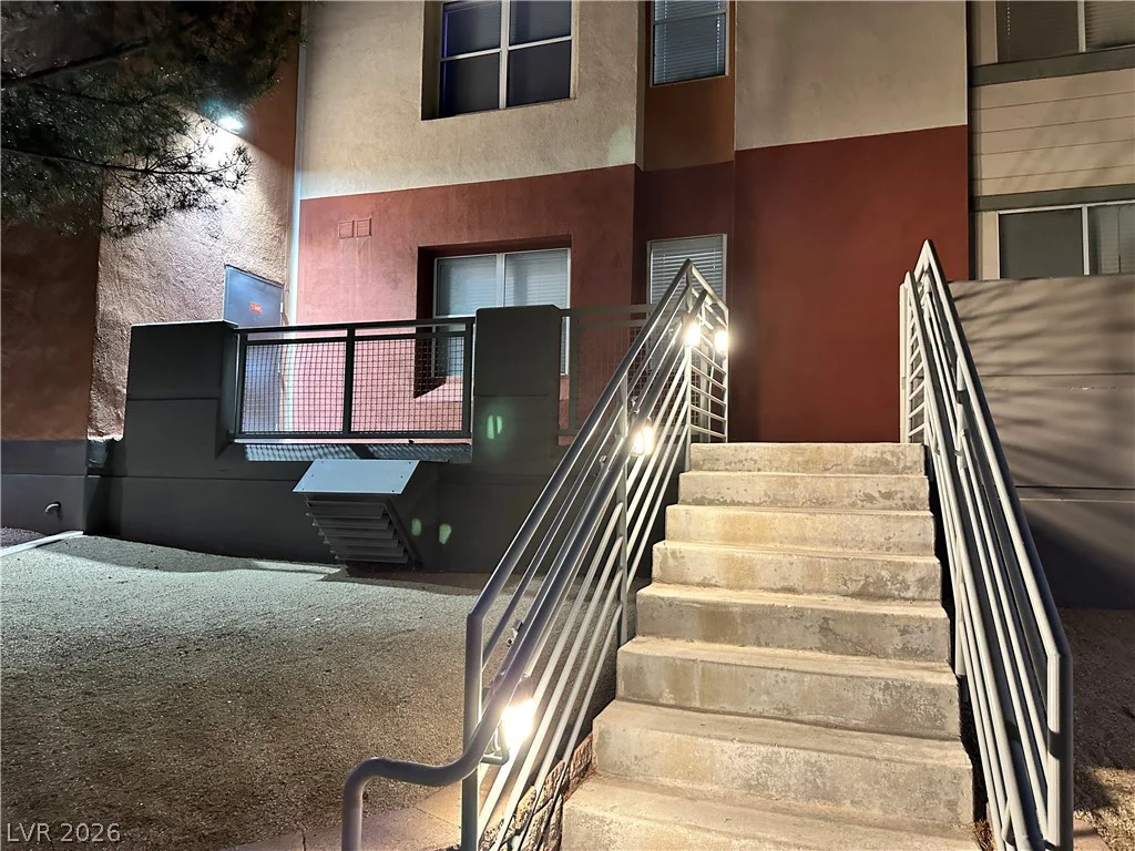 19 Agate, Las Vegas, NV 89123