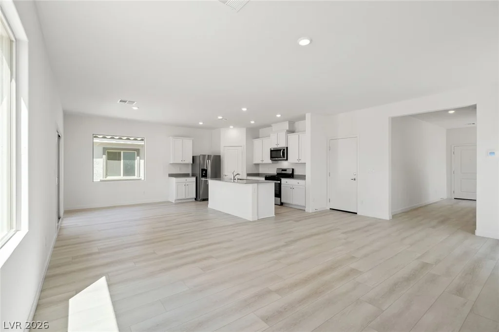 6758 Magnolia River, Las Vegas, NV 89156