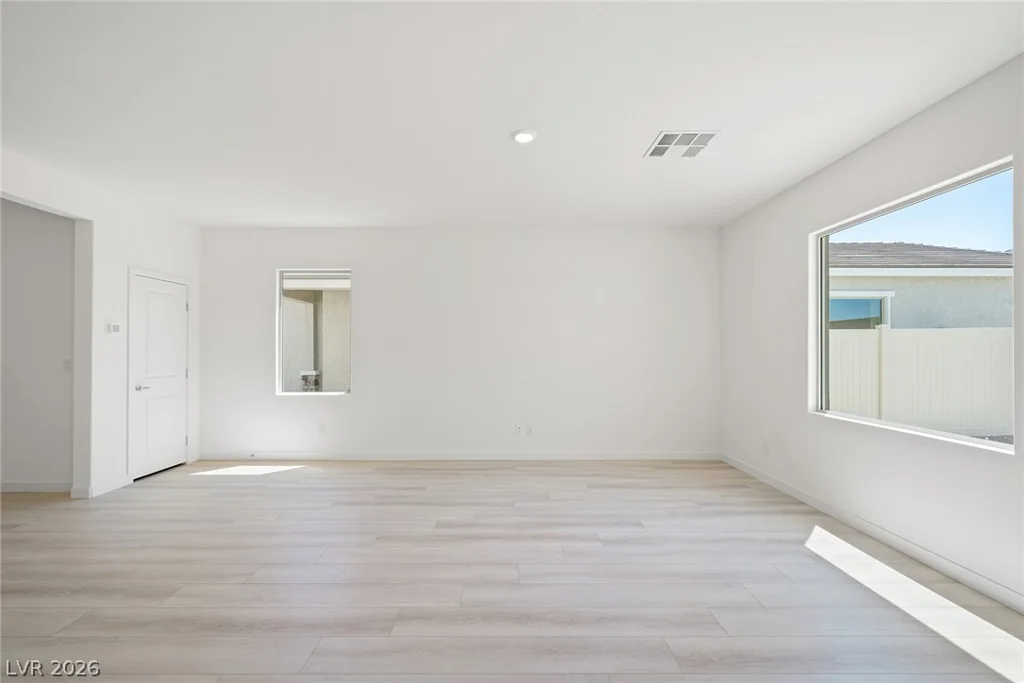 6758 Magnolia River, Las Vegas, NV 89156