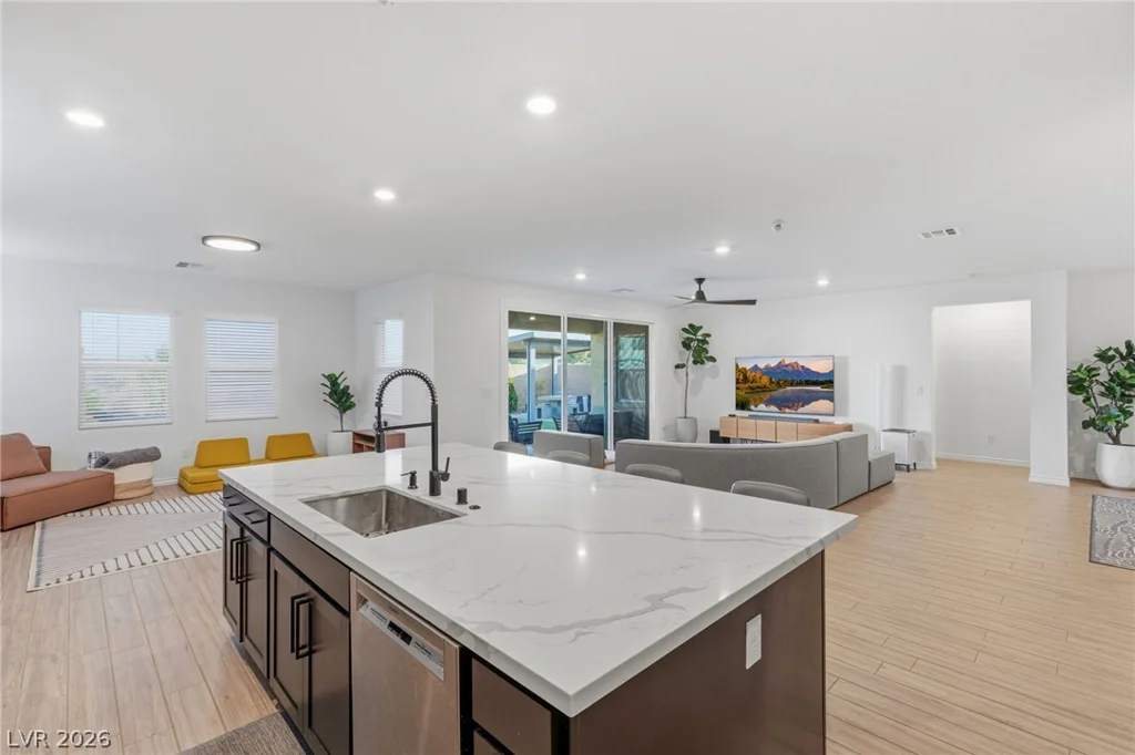 6221 Lamont Hills, Las Vegas, NV 89139