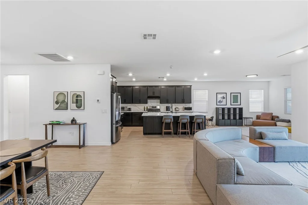 6221 Lamont Hills, Las Vegas, NV 89139