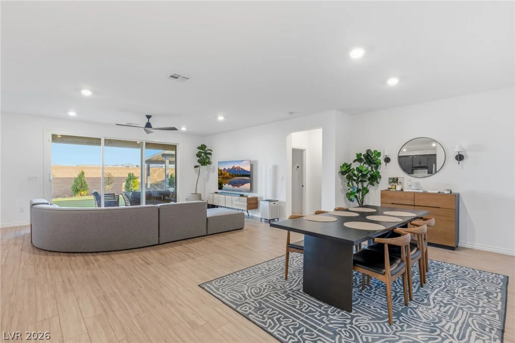 6221 Lamont Hills, Las Vegas, NV 89139