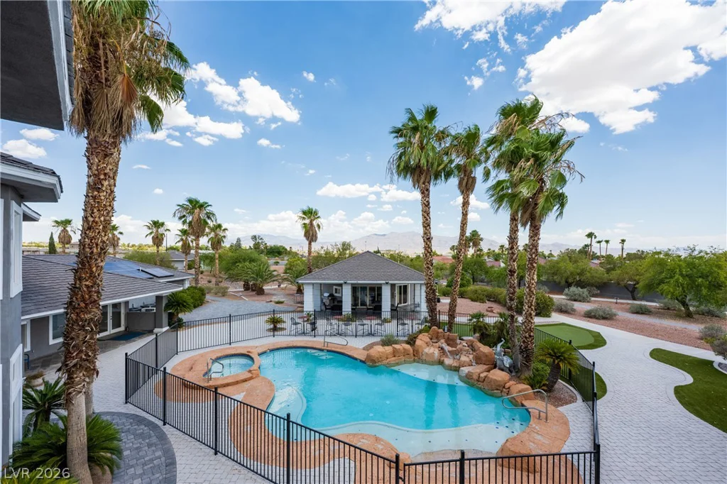5930 El Capitan, Las Vegas, NV 89149