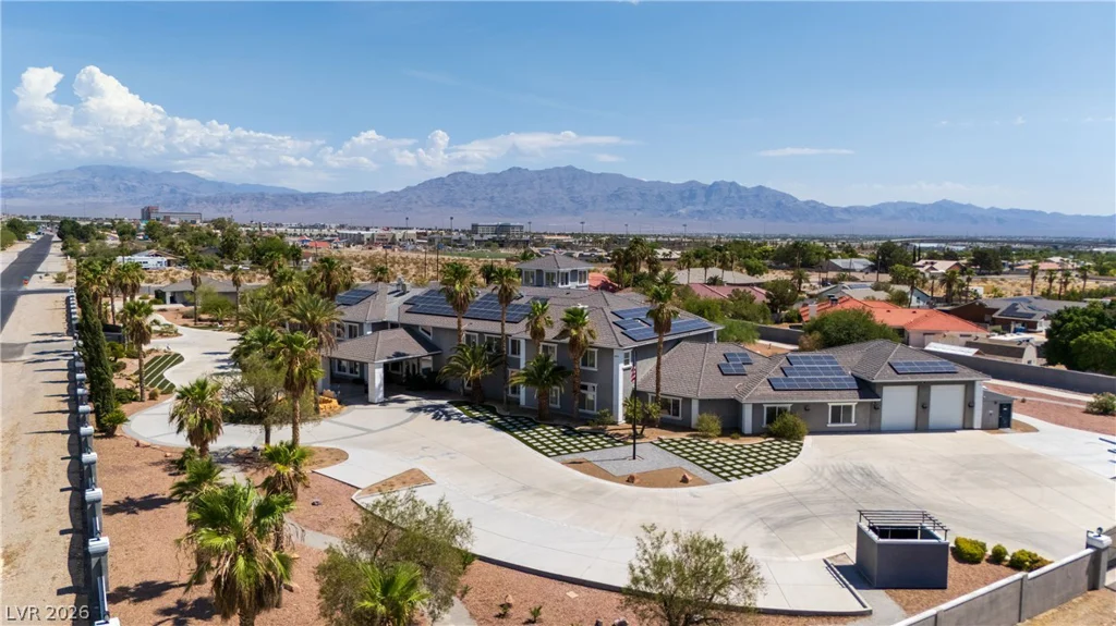 5930 El Capitan, Las Vegas, NV 89149