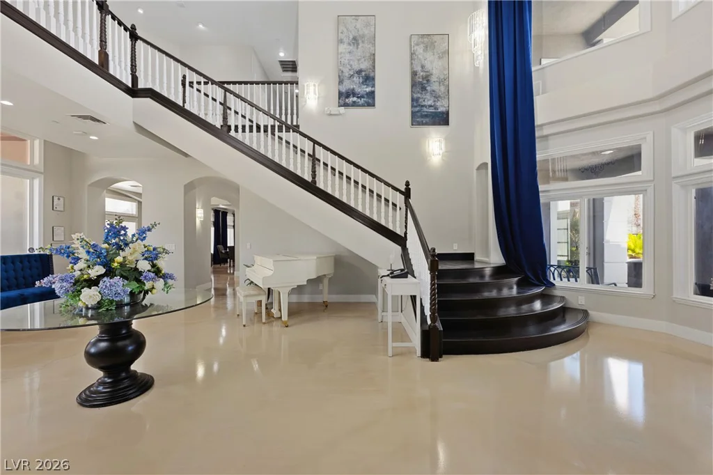 5930 El Capitan, Las Vegas, NV 89149