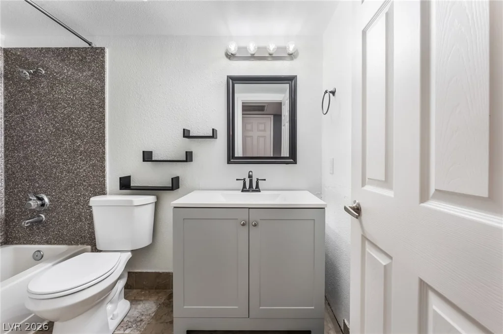 2451 Rainbow, Las Vegas, NV 89108