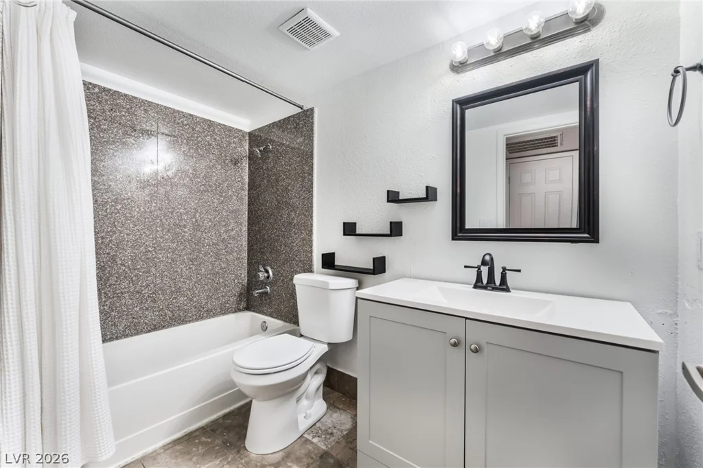 2451 Rainbow, Las Vegas, NV 89108