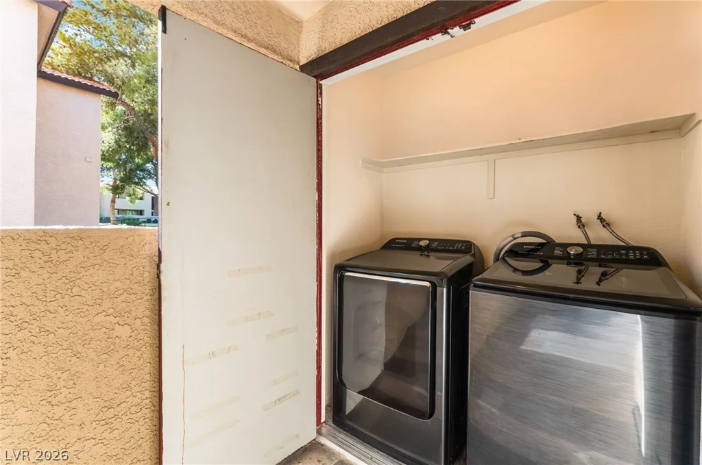2451 Rainbow, Las Vegas, NV 89108