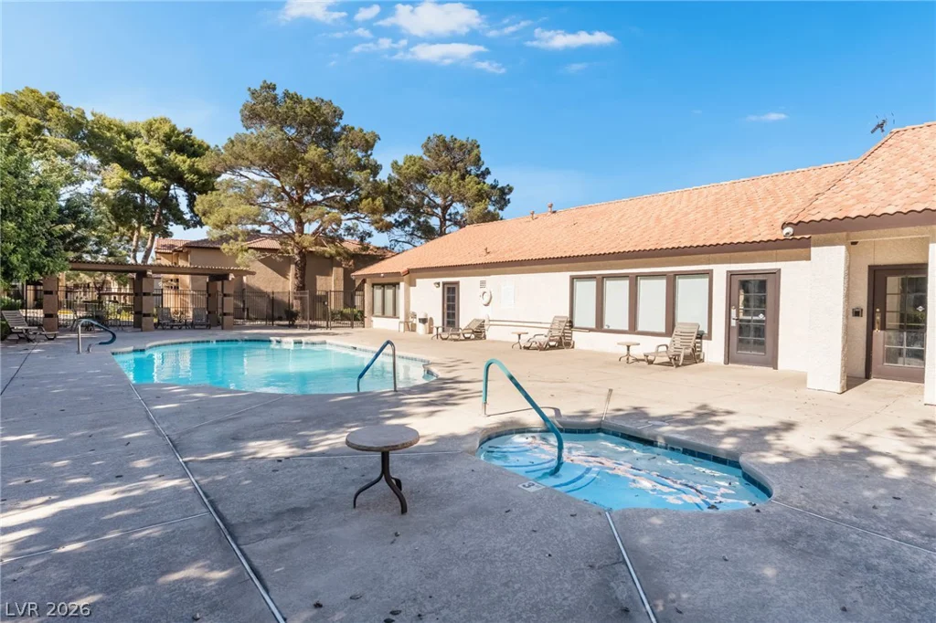 2451 Rainbow, Las Vegas, NV 89108