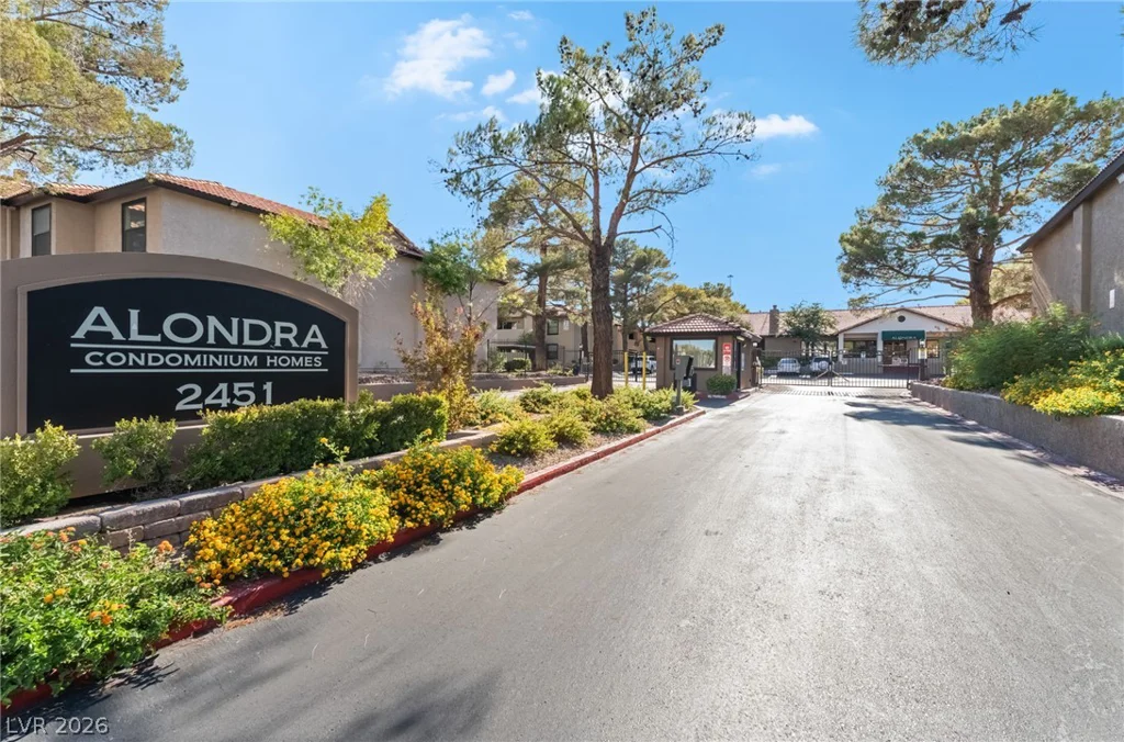 2451 Rainbow, Las Vegas, NV 89108