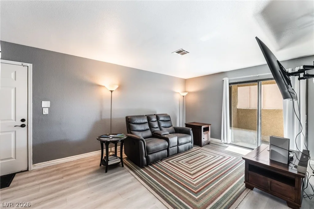 2451 Rainbow, Las Vegas, NV 89108