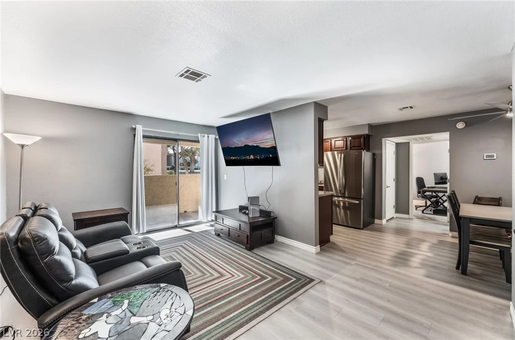 2451 Rainbow, Las Vegas, NV 89108