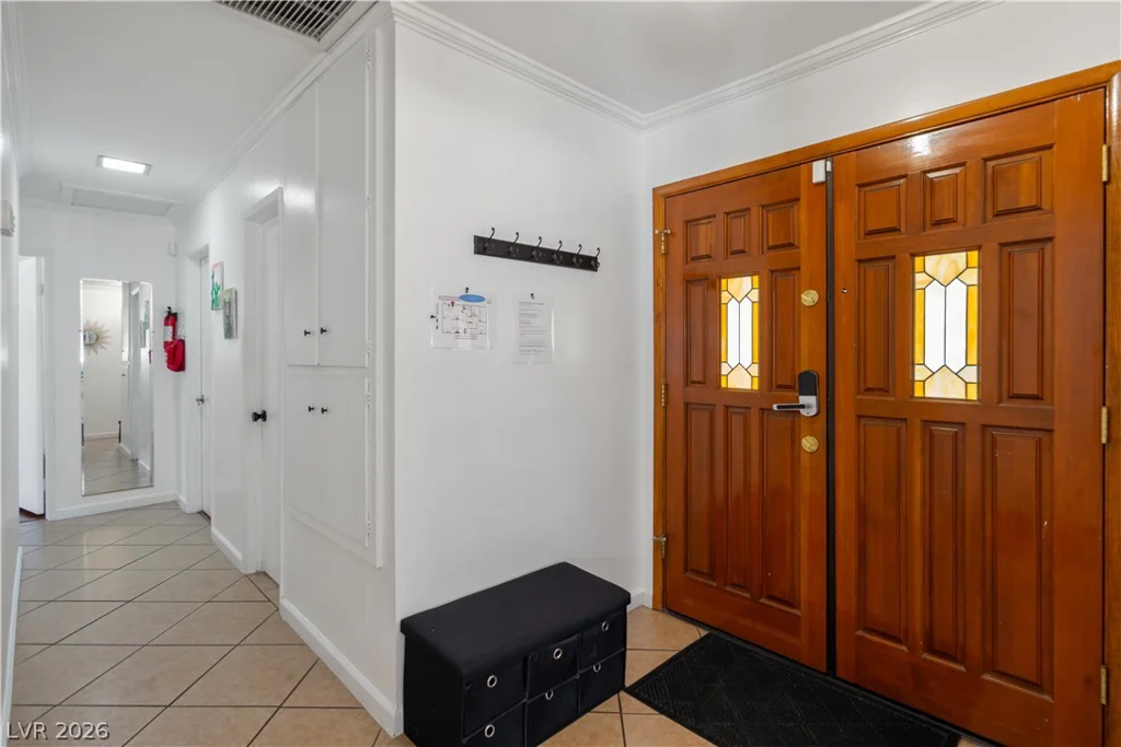 2004 Mesquite, Las Vegas, NV 89106