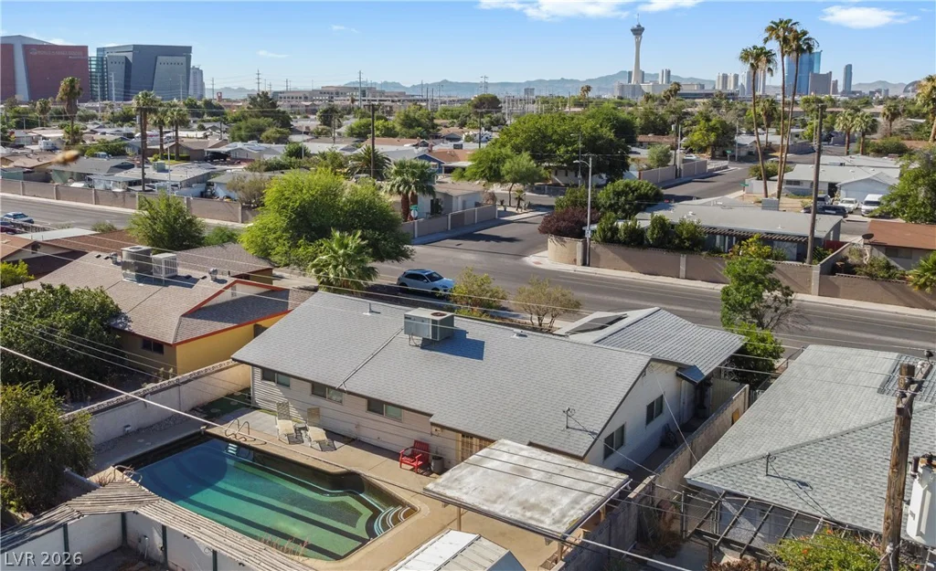 2004 Mesquite, Las Vegas, NV 89106