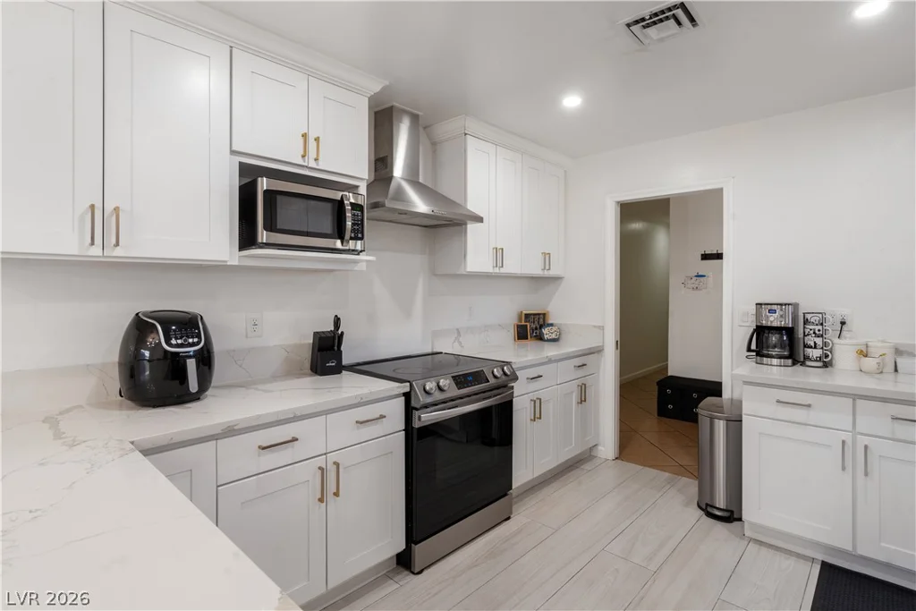 2004 Mesquite, Las Vegas, NV 89106
