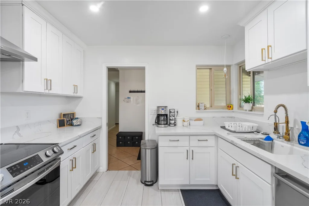 2004 Mesquite, Las Vegas, NV 89106