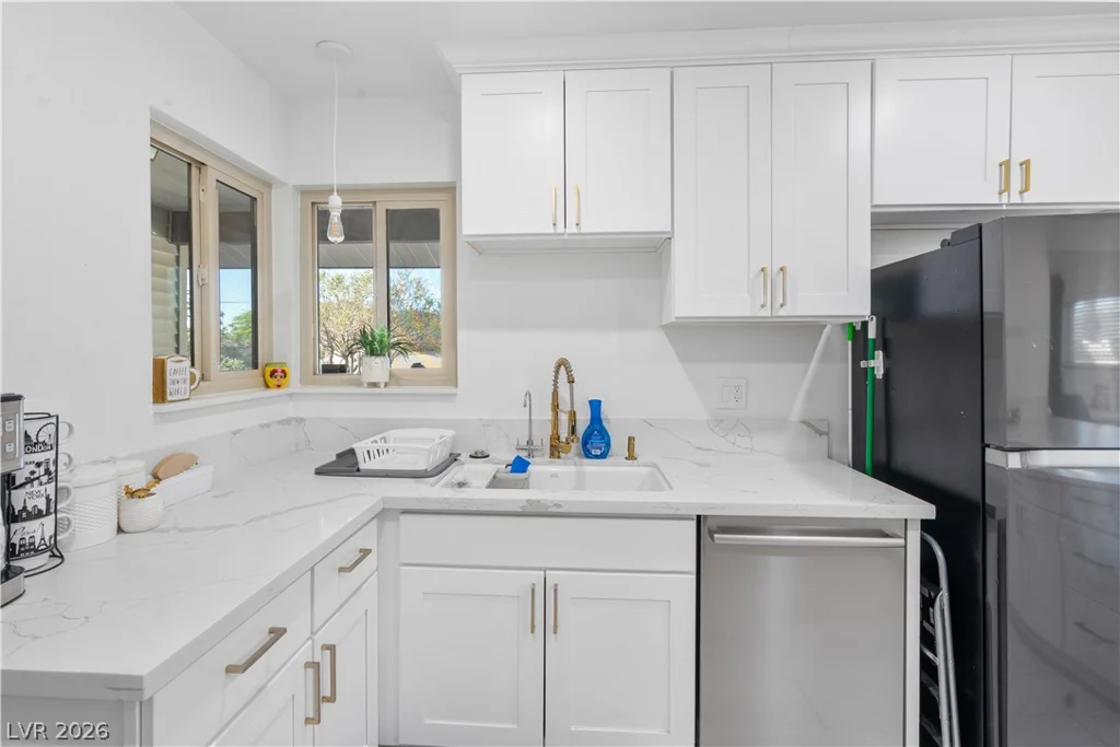 2004 Mesquite, Las Vegas, NV 89106